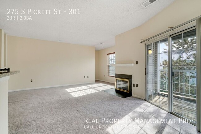 Building Photo - Bright and Updated Two-Bedroom, Two-Bath i...