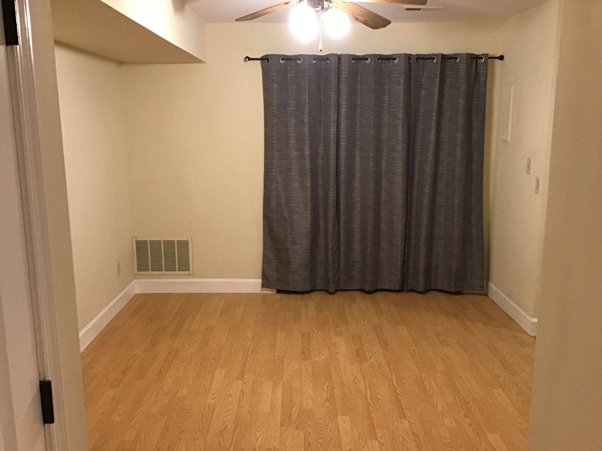 Dining area with doors to deck - 285 Merrimac Trl