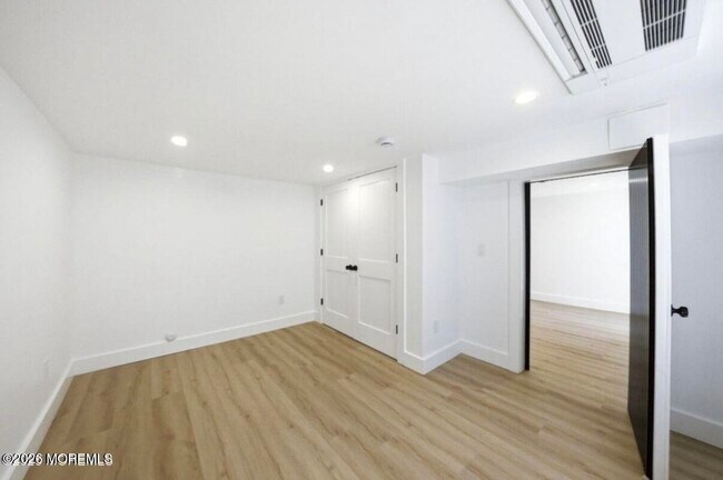 Building Photo - 194 Fort Plains Rd