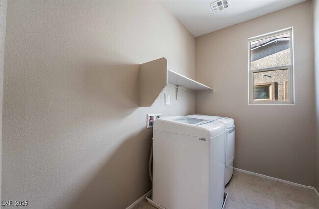Building Photo - 432 Cadence View Way