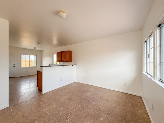 Building Photo - 29 Palms home in desired Indian Cove neighborhood