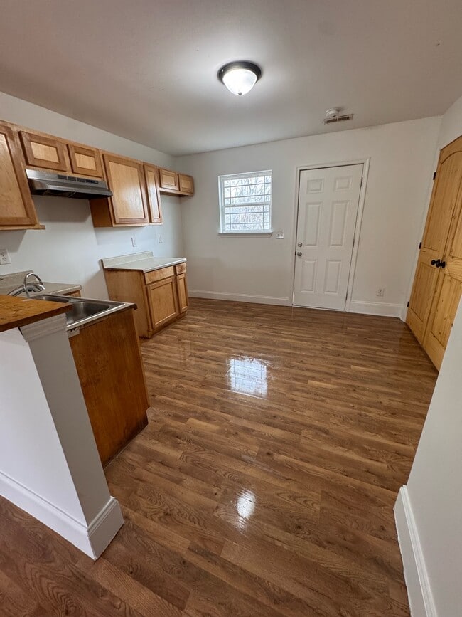 Building Photo - 4116 Dorris St