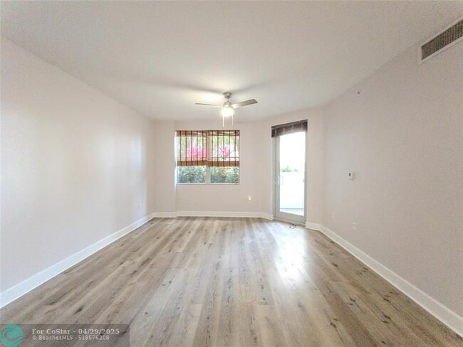 Building Photo - 1830 Radius Dr