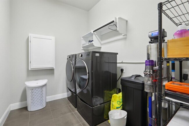 Building Photo - 5837 Toscana Trace
