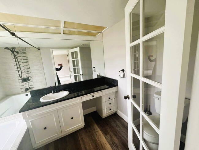 Building Photo - 6979 Pebble Creek Woods Dr