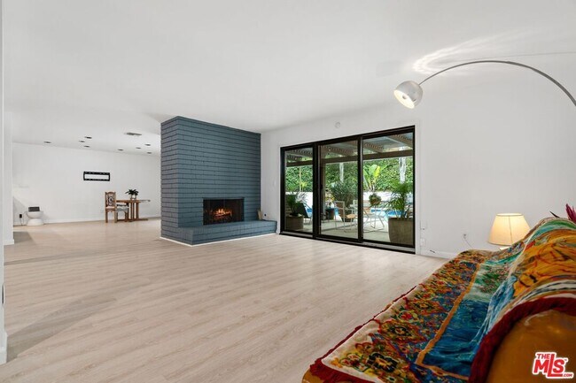 Building Photo - 3135 Chandelle Rd