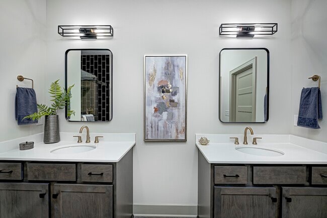 Building Photo - 208 Midland Trace Trail