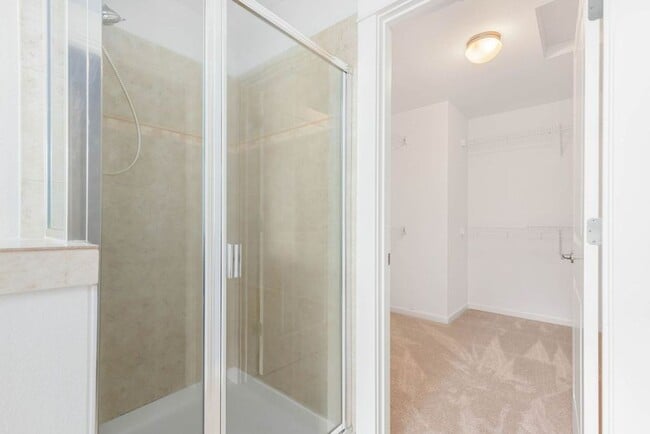 Building Photo - 17448 NE 98th Way