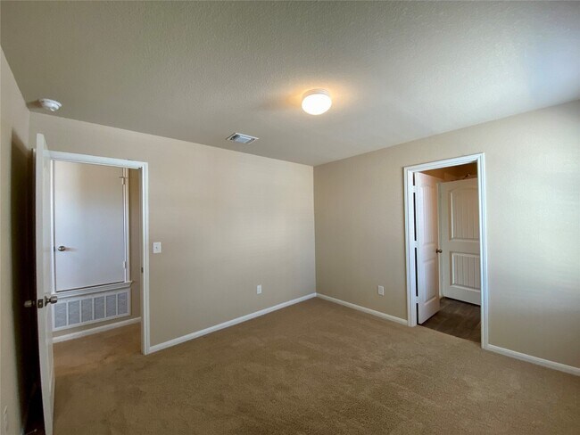 Building Photo - 3012 Tilmon Ln.