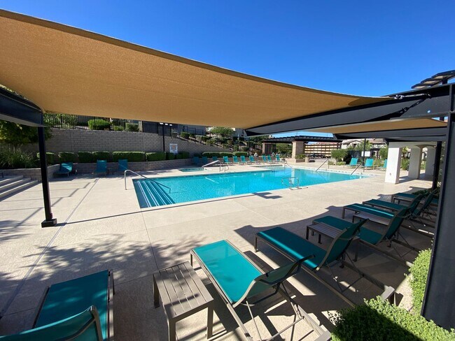 Building Photo - Gorgeous 3Bed/4Bath/2Car, 3-Story Townhome nestled in this beautiful Summerlin West Gated Communi...