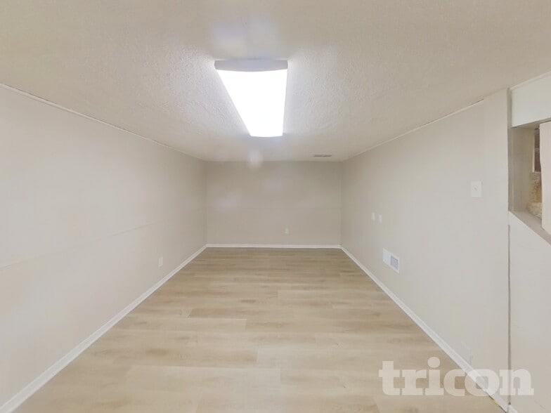 Building Photo - 8407 Lower 208th St W