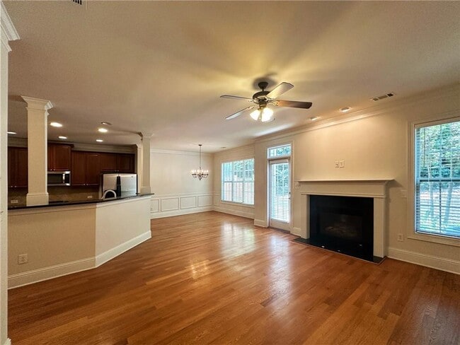 Building Photo - 5132 Meridian Ln