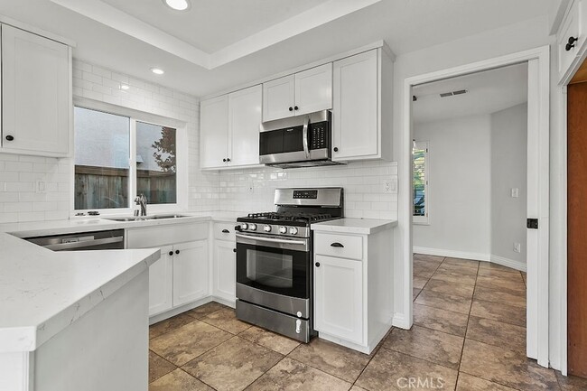 Building Photo - 24722 Via Carlos