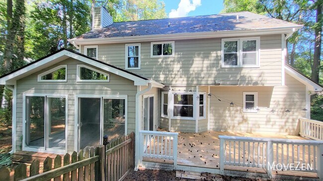 Building Photo - 1407 Hall Blvd