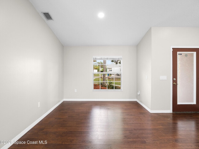 Building Photo - 567 Consolata Ave NW