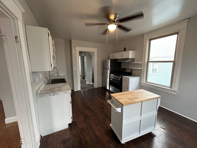 Building Photo - Cozy Duplex in Cheviot
