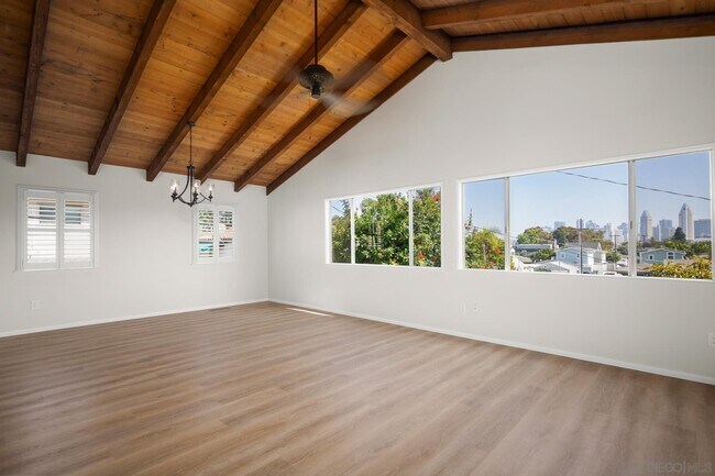 Building Photo - 324 D Ave