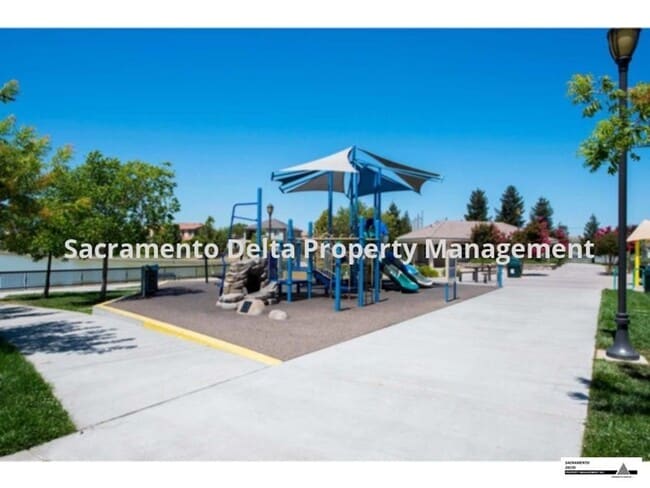 Building Photo - 2bed/2.5bath Model Home in West Sac Development