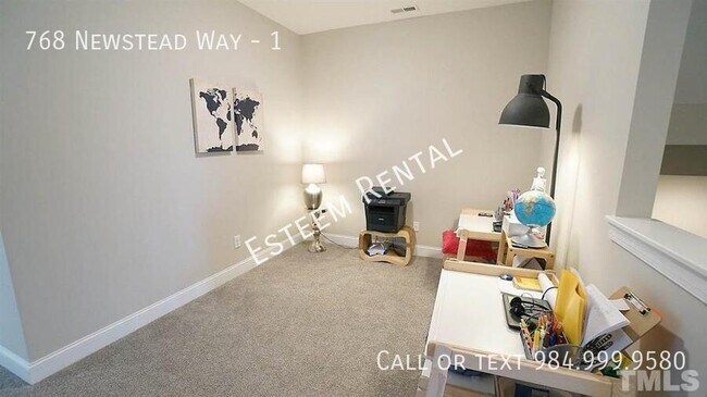 Building Photo - 768 Newstead Way