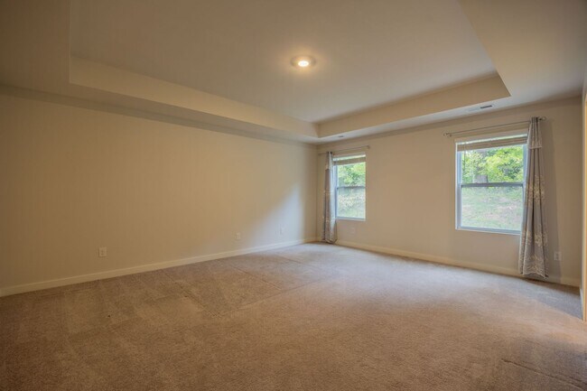 Building Photo - 1071 Ross Farms Blvd