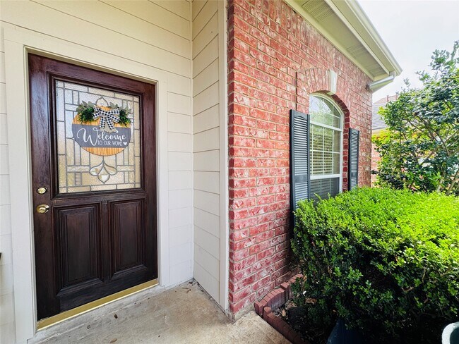 Building Photo - 8003 Beech Park Ln