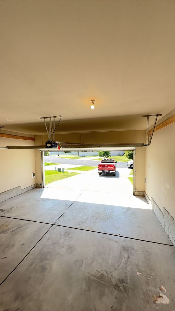 Building Photo - RANCH STYLE DUPLEX (P#461)