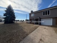 Building Photo - 2616 Beverly Dr