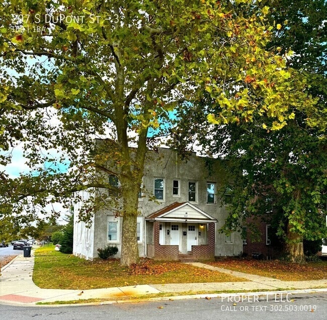 Building Photo - 207 S Dupont St