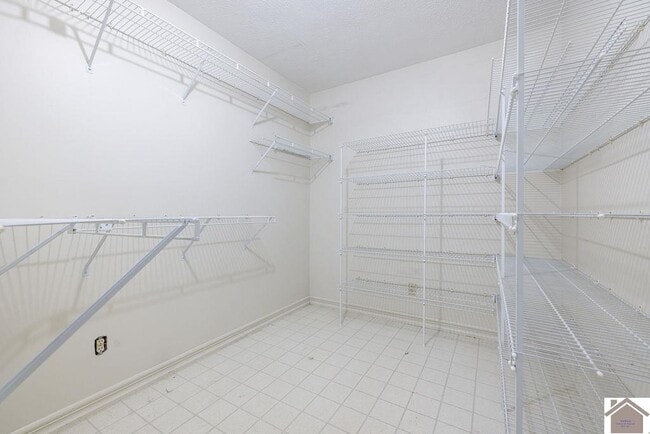 Building Photo - 51 Martin Cir