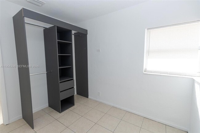 Building Photo - 1840 Fillmore St