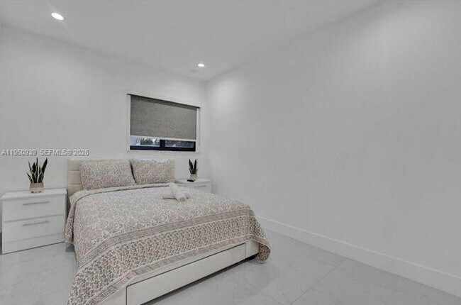 Building Photo - 5140 N 37th St