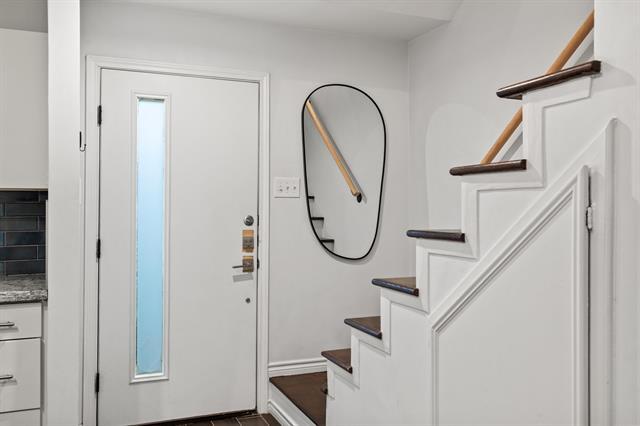 Building Photo - 4306 Buena Vista St