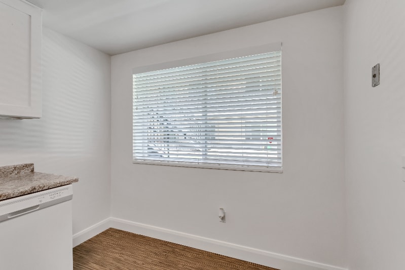 Building Photo - 2115 E 3300 S