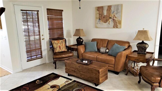 Building Photo - 8804 Manor Loop