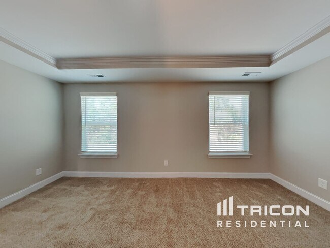 Building Photo - 217 Cliffview Dr