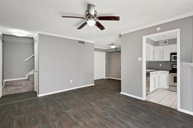 Building Photo - 333 Melrose Dr
