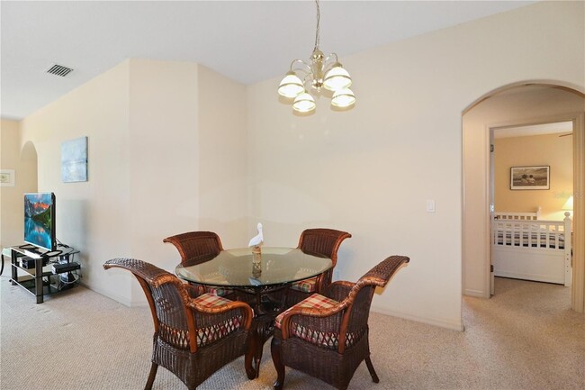 Building Photo - 20846 Queen Alexandra Dr