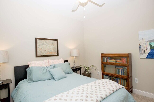 Building Photo - "Charming 4-Bedroom Retreat with Fireplace and 3 Full Baths in Aberdeen!"