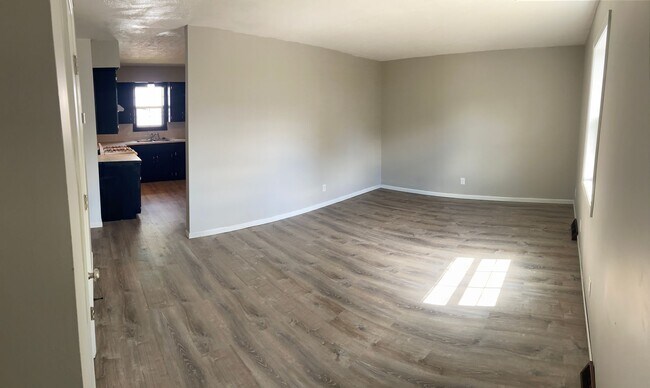 Building Photo - 638 N Patterson Ave