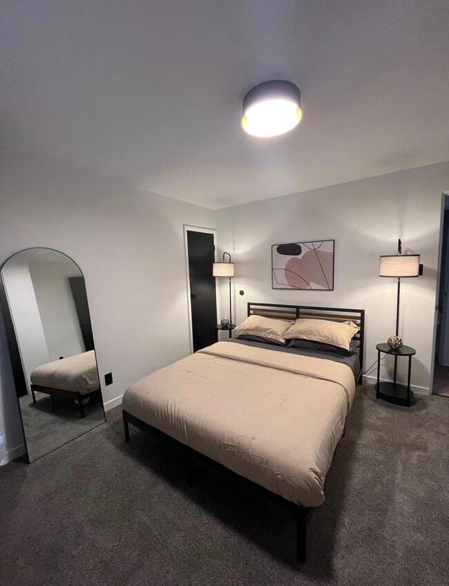 Building Photo - 6523 Jackson St