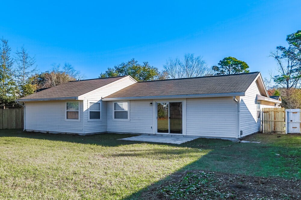 Building Photo - 8060 Creedmoor Dr