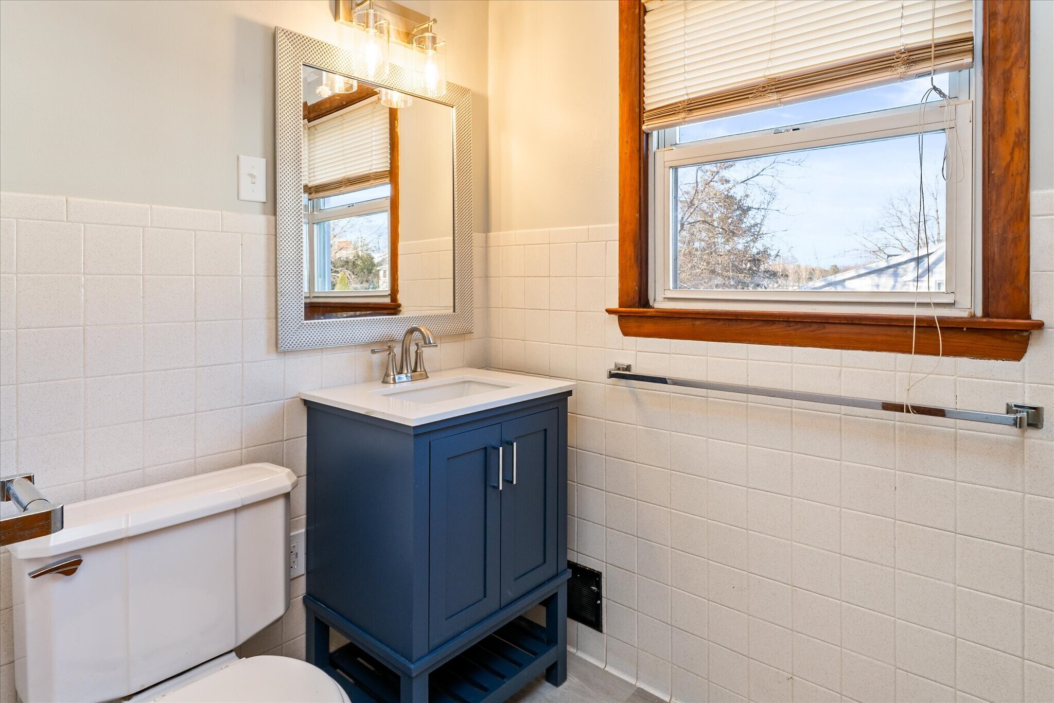 Building Photo - 32 Deland Park B