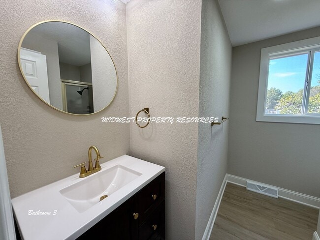 Building Photo - Beautifully Remodeled 4 Bedroom, 3 Bath Home