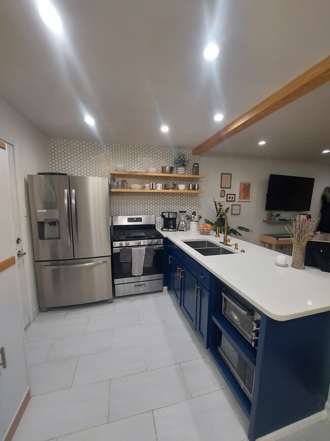 Building Photo - 1850 Portsmouth St