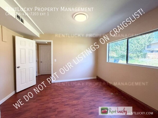 Building Photo - 2516 S 284th St