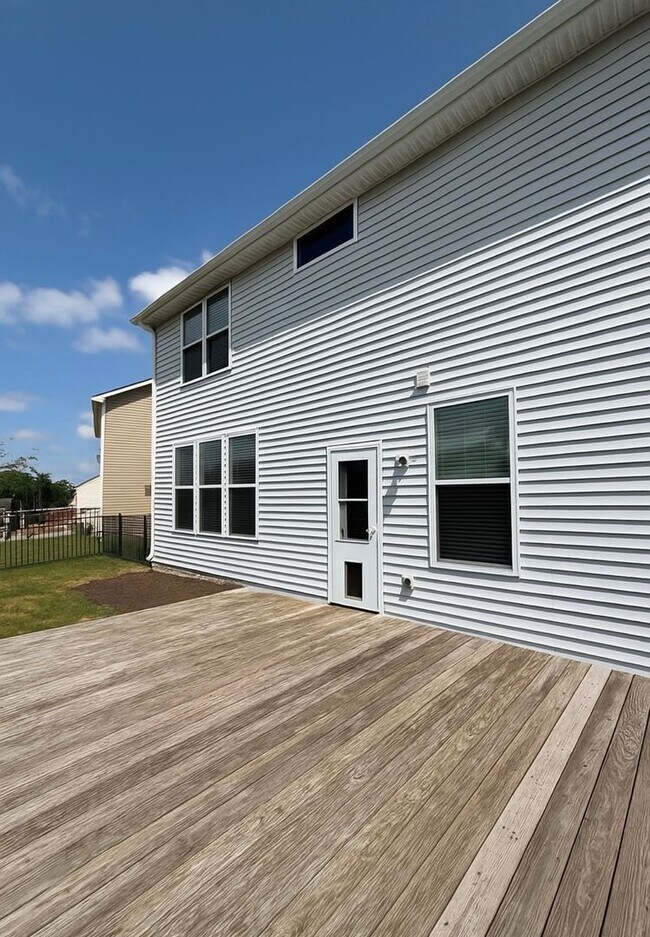 Building Photo - 3BR/2.5BA Home for Rent in Eastwood for Re...