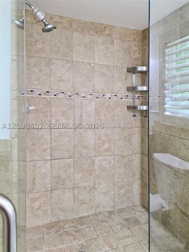 Building Photo - 2212 S Cypress Bend Dr