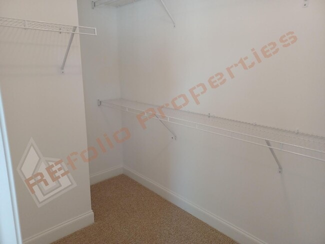 Building Photo - 718 Rosefield Dr