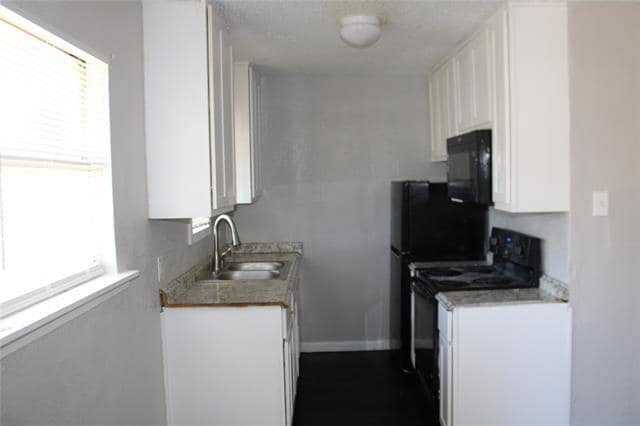 Building Photo - 3910 Polly St