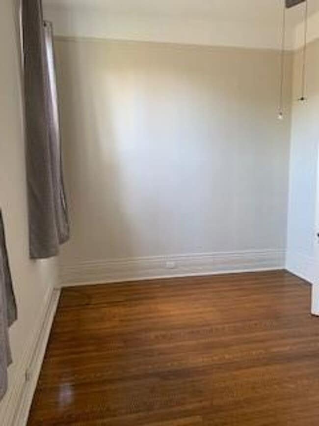 Building Photo - 1719 Valence St